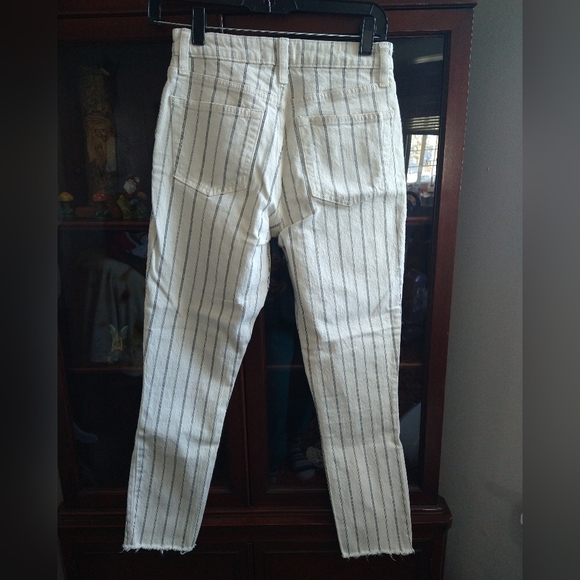 Abercrombie & Fitch Simone High Rise Slim Size 25/0 White with Navy Blue Stripes - Picture 4 of 5